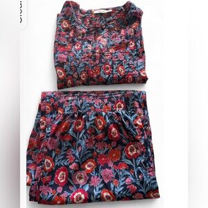 Vineyard Vines Tisbury Floral matching set made of 100% cotton.